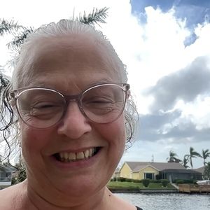 Meet your Posher, Annie